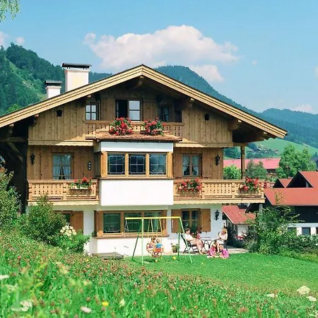 Haus Lux *